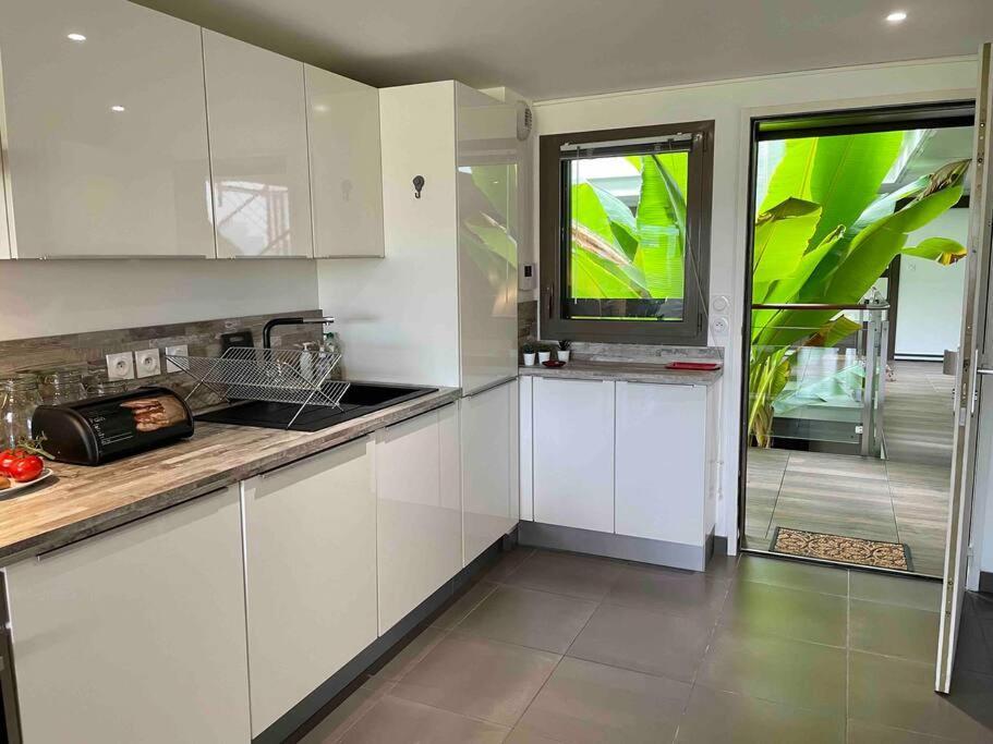 Superbe Appartement, Piscine, Vue Mer Et Montagnes Antibes Zewnętrze zdjęcie
