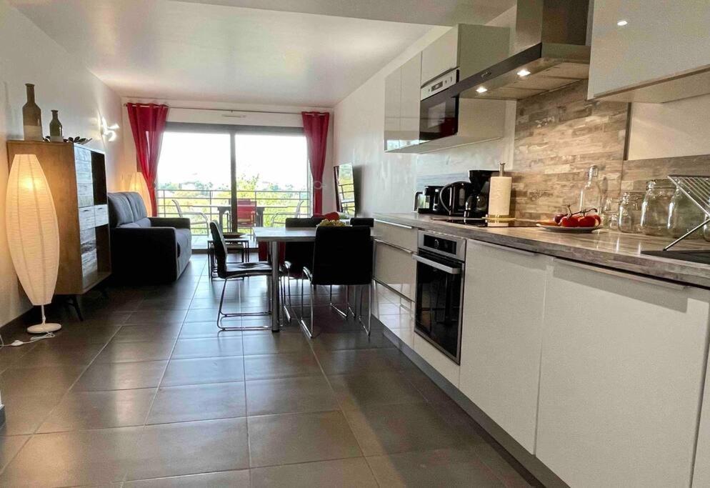 Superbe Appartement, Piscine, Vue Mer Et Montagnes Antibes Zewnętrze zdjęcie