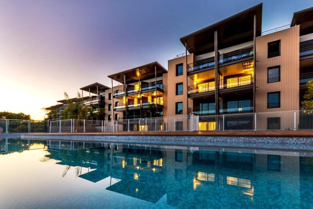 Superbe Appartement, Piscine, Vue Mer Et Montagnes Antibes Zewnętrze zdjęcie