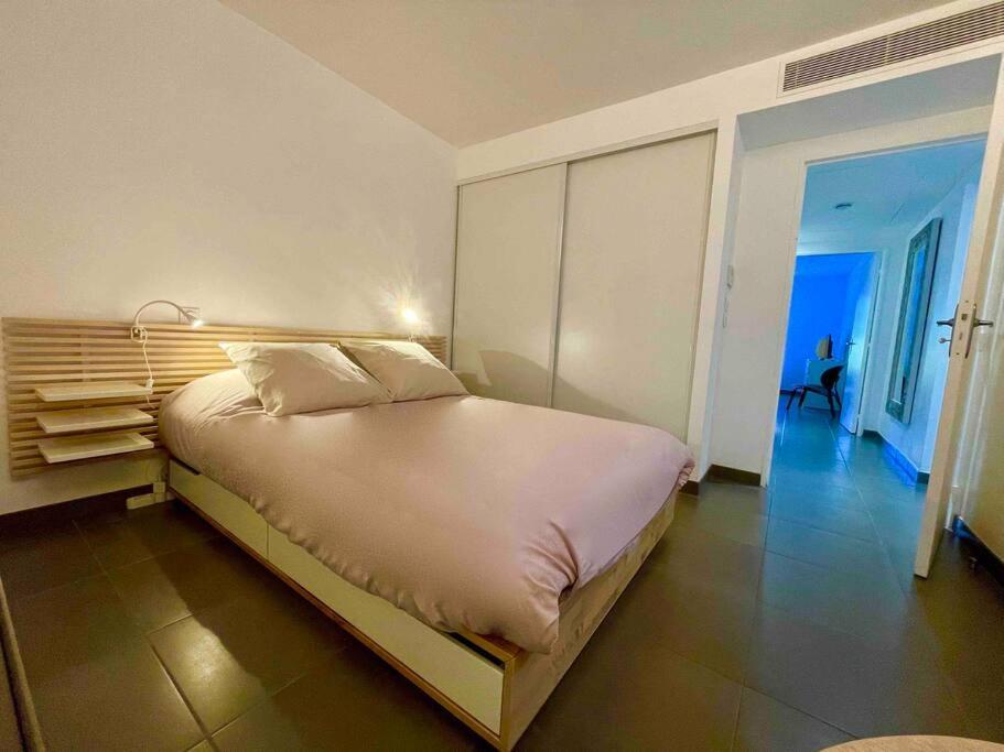 Superbe Appartement, Piscine, Vue Mer Et Montagnes Antibes Zewnętrze zdjęcie